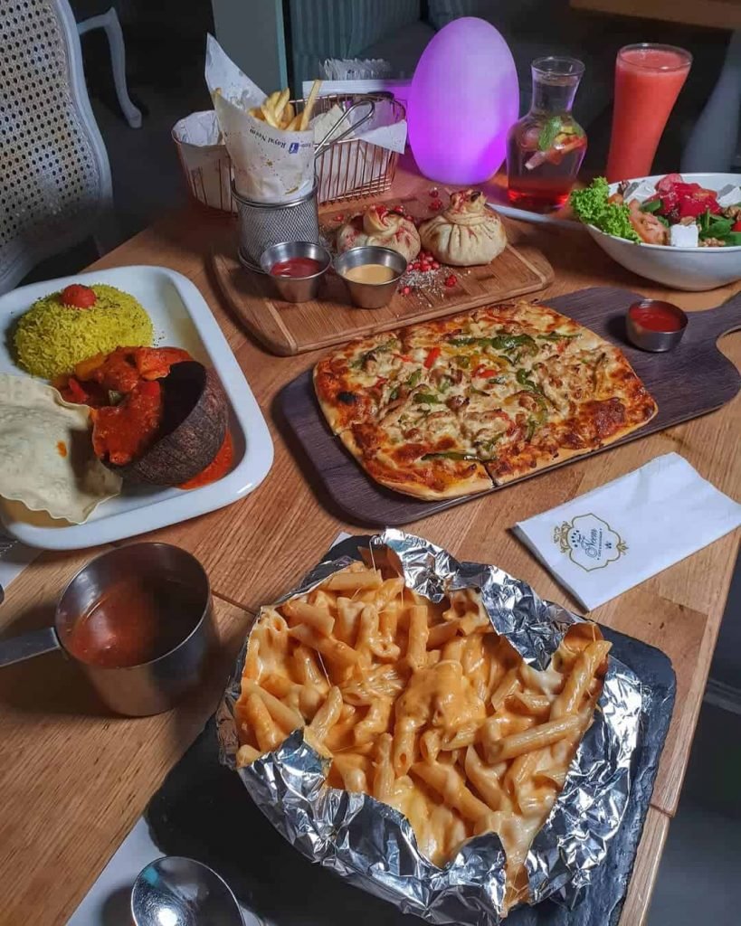 مطعم رويال نيم