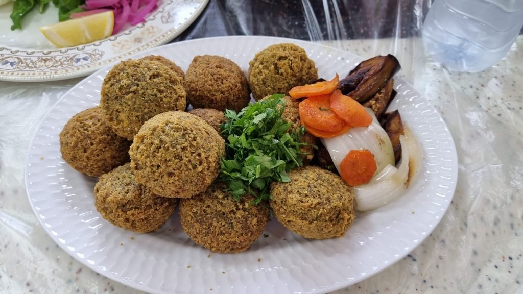  مطعم فوال الباشا القطيف الجديد