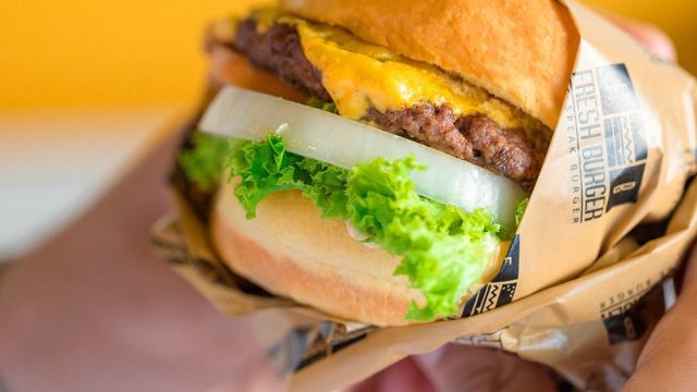 مطعم اف اند بي برجر F&P Burger الجبيل ( الاسعار + المنيو + الموقع )