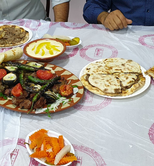 مطعم فطائر حدائق دمشق