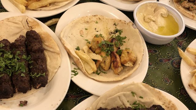 مطعم سيخين مشوي الاحساء ( الاسعار + المنيو + الموقع )